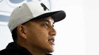 なぜ松中信彦臨時コーチを招聘したのか？　ロッテ井口監督が独白「僕も同じ意見」