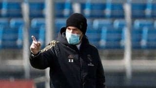 解任の噂が立つジダン 記者に不満「顔を見て言ってくれ」