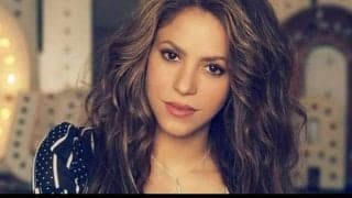 ピケのパートナー、シャキーラ 過激な変身でファンを驚かせる「90年代に戻った」