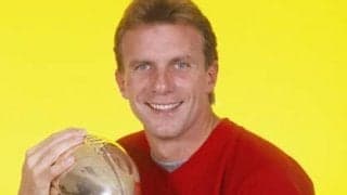 牧瀬里穂とCM共演など日本でも人気。伝説のQBジョー・モンタナとは？