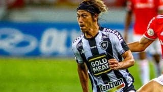 背番号は「4」、本田圭佑が公式発表なしのままポルティモネンセ入団会見「この難しい挑戦を受け入れよう」