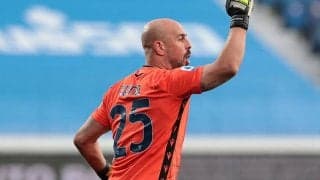 元スペイン代表GKの38歳レイナ、欧州主要リーグ通算600試合の大記録！ 8つのクラブを渡り歩く