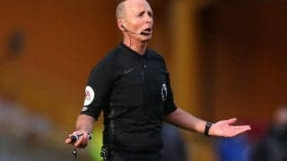 2試合連続誤審で殺害予告…マイク・ディーン氏が主審担当を拒否