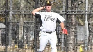 鷹リチャードに前代未聞のアーリーワーク2時間　本隊の練習が始まっても終わらず延々続く