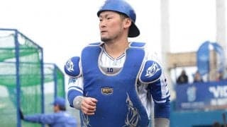 「これが球界屈指のフレーミング技術」　DeNA戸柱の“絶品捕球にファン驚嘆