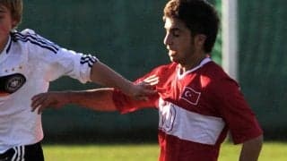 フリーキックだけでハットトリック！トルコで偉業達成