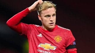 途中交代を悟った瞬間が悲しすぎる… 久々先発のファン・デ・ベークが見せた表情に注目集まる