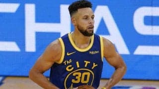 【NBA】名手カリーが“下手投げ3ポイント”　試合終了後のスゴ技に米驚愕「クレイジー」