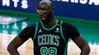 【NBA】226cm男、相手が小さく見える“余裕のダンク”に米驚愕「モンスター」「不公平（笑）」