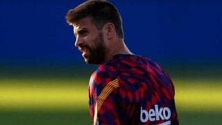 ヒザ負傷中のバルサDFピケがPSG戦の復帰を諦めず？ 監督はリスク回避を希望