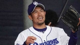 中日祖父江、キュンですっ“変顔”写真にツッコミ殺到「黙ってたらイケメンなのに…」