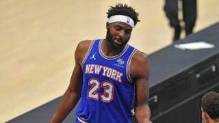 ニックスの先発センター、ミッチェル・ロビンソンが右手骨折により戦線離脱