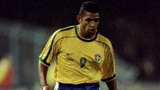 DF4人を鮮やかに抜き去る！相手陣内を1人でぶっちぎった圧巻のドリブルゴール【インクレディブル・ゴールズ】