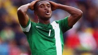 パンツ丸出しでもプレー続行！ハンガリーで執念の“ボール”キープが話題を呼ぶ