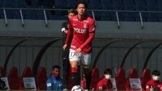 再建目指す浦和レッズ、主力ボランチの穴を埋めるユース出身の大卒ルーキーMF伊藤敦樹が持つ武器