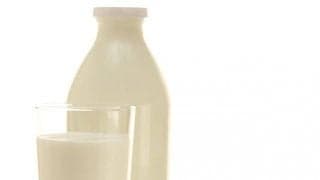 カルシウム補給やダイエットにも！スキムミルクの栄養と取り入れ方