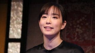 “綺麗で可愛い”石川佳純、美味しそうにケーキを頬張るオフショット披露