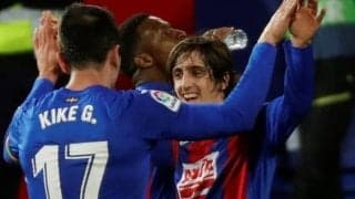 ネイマールとも比較されるエイバルの20歳、バルサからの関心に「誇り」