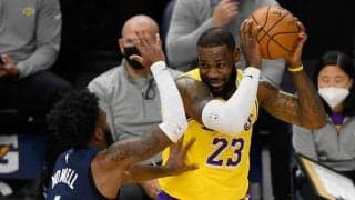 レイカーズがウルブズを破って今季22勝目を獲得…レブロンは30得点13リバウンドのダブルダブル