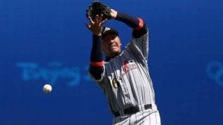 「過去の自分サヨナラ！」　G.G.佐藤氏“世紀の落球”から13年…リベンジ動画が反響