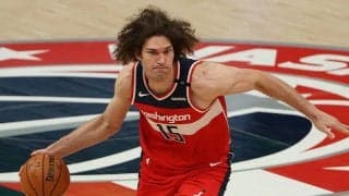 “サムライブルー”の「18番」で会場入りしたロペス「本田圭佑は世界中で幸運を呼ぶ男」