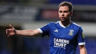 英サッカーで珍事　審判が選手に頭突きで罰金処分、決定的瞬間に現地反響「冗談だろ」