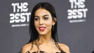 C・ロナウド彼女が雑誌の表紙に、謙虚な初心を忘れず