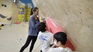 ボルダリングの新大会「THE SIX」の前日セットが終了