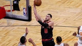 ブラッドリー・ビールがブルズのエース、ザック・ラヴィーンを猛プッシュ