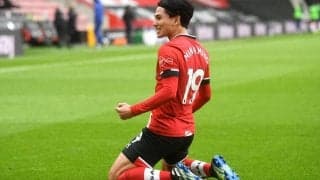 「完璧なゴール」6連敗で止めた南野拓実の技ありゴールを指揮官が評価「重要な勝ち点」