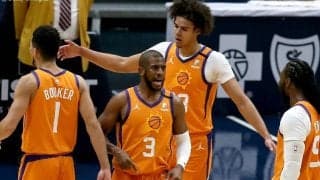 ペリカンズ相手に大逆転劇を演じたサンズ、ブッカーはポールのプレーぶりを絶賛