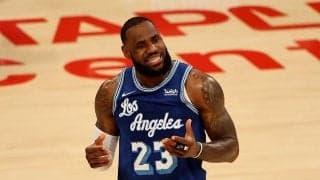 デイビスとシュルーダーが欠場し、2連敗を喫したレイカーズ…ヒートはバトラーが24得点をマーク