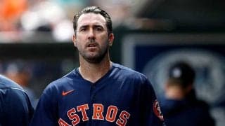 【MLB】モデル美人妻は背中ざっくりワンピで祝福　226勝右腕の誕生日写真が「美しい」