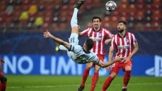 ジルーのオーバーヘッド弾でチェルシーがアトレティコ相手に先勝