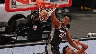 デイビスが戦線離脱する中、レイカーズがターゲットにしているのはハッサン・ホワイトサイド？