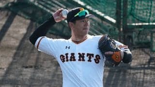 巨人亀井も大爆笑「この場面撮れてるの凄い」　“炭谷まさかの転倒”をベンチから激撮