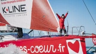 サマンサ・デイビス、心臓病の子供達を救うため世界一周を達成