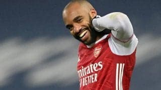 ラカゼットが新作スパイクをお披露目！足元に描かれた“黄色い”キャラクターとは？