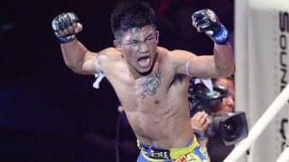 顔面へのパンチを全被弾　ONE王者のノーガード挑発に海外仰天「これ最高」「狂気だ」