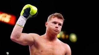 PFP最強カネロ、3回終了TKOで王座防衛　2年ぶり試合の指名挑戦者にワンサイド勝ち