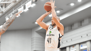 第1Qで大量リードを奪った琉球ゴールデンキングス、富山グラウジーズに第1戦のリベンジ成功