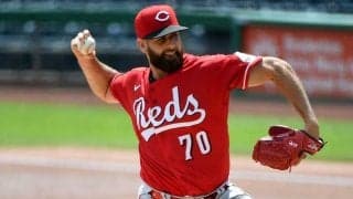【MLB】あまりの切れ味に「気持ち悪い」　ベース手前で急降下…異次元カーブにファン驚愕