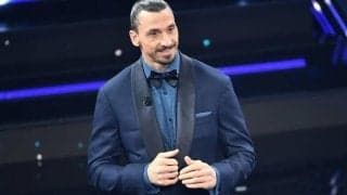 これぞ“神”対応？ 通行止めに巻き込まれたイブラヒモビッチがヒッチハイク！ ミラニスタのバイクに2人乗り