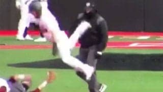 まるで「スパイダーマン」？　“重力無視”の超人スライディングに全米驚愕