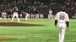 鷹が密かに試した“攻撃オプション”　ベースコーチを入れ替えた工藤監督の意図は？