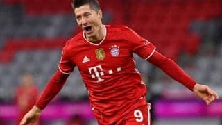 レヴァンドフスキのハットでバイエルンがデア・クラシカー逆転勝利、首位キープ《ブンデスリーガ》