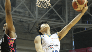 滋賀レイクスターズが連敗脱出、秋田ノーザンハピネッツの猛追を逃げ切り敵地で白星