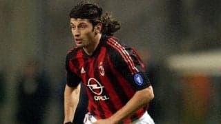 この角度からどうやって決めた？引退後は副首相まで登り詰めた政治家フットボーラーがミランで決めた信じられないゴール/2001-02【インクレディブル・ゴールズ】