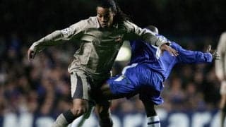 スカッとゴール！ 魔術師ロナウジーニョのらしさ溢れる“ダンスシュート” 