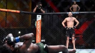 反則ヒザ蹴りで失格陥落　UFC前王者は弁明「彼がグラウンド状態だとは思わなかった」